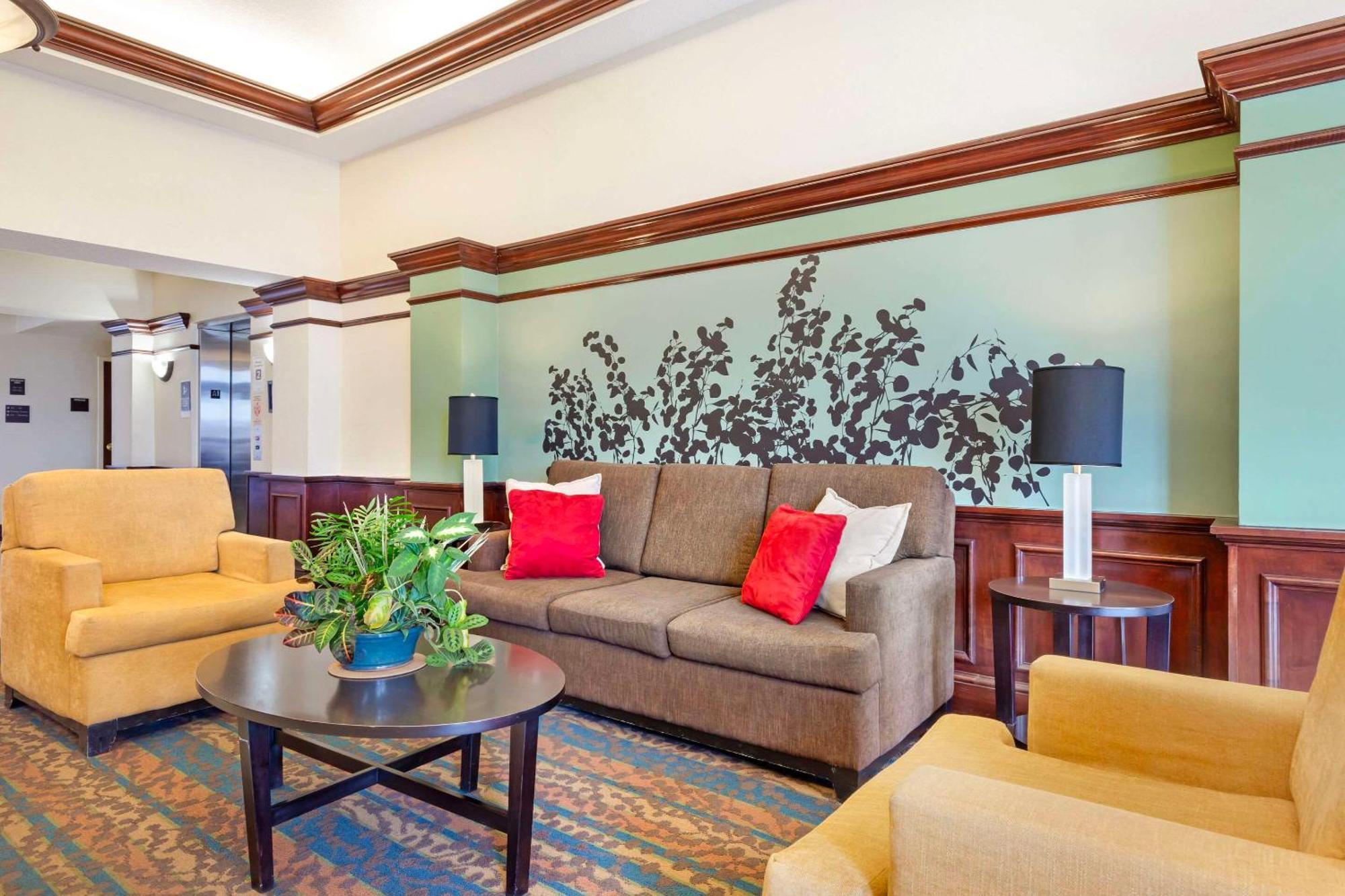 Sleep Inn & Suites Danville Hwy 58 Экстерьер фото